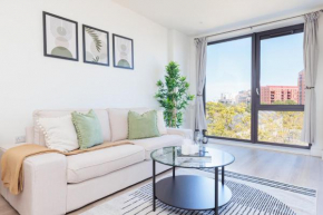 Modern Flat Canary Wharf, close to Central London